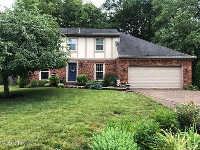 10902 Shetland Pl, Douglass Hills, KY, 40243
