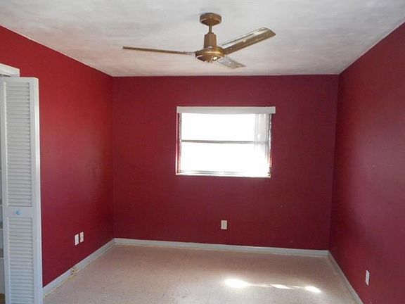 5th image of 1037 McFarland St