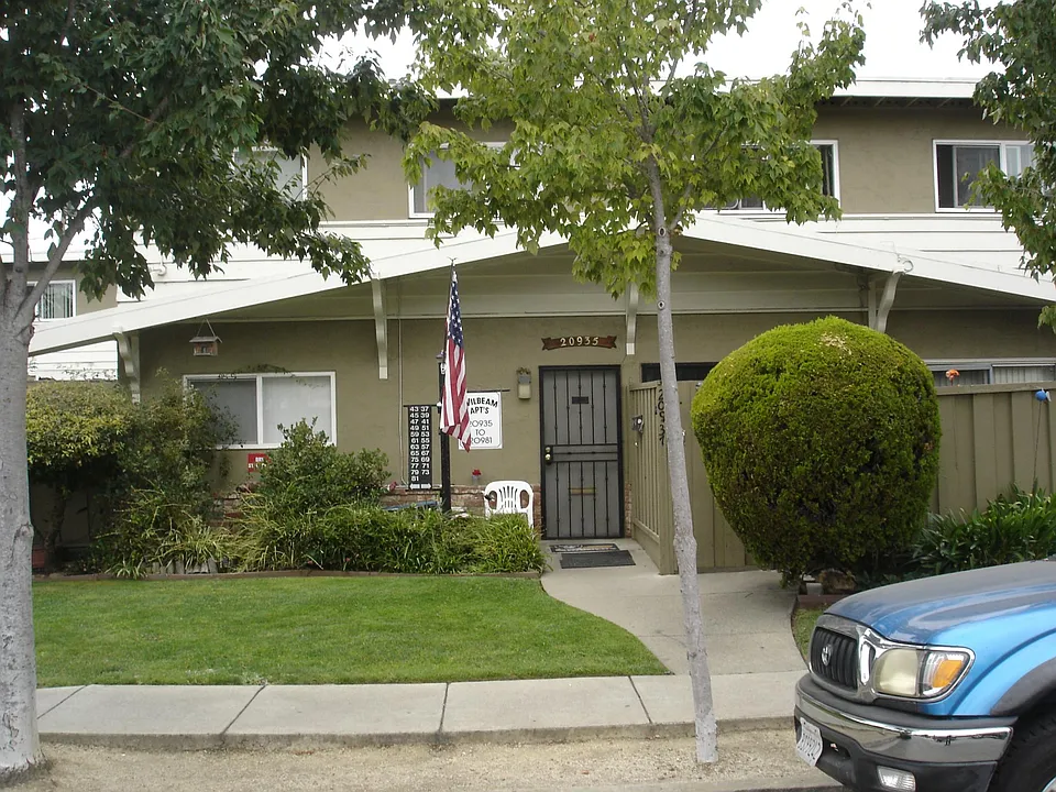 20961 Wilbeam Ave