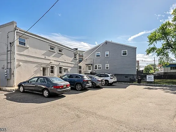 388 Main St — Photo 5