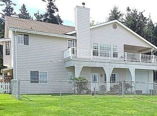 873 Rocky Point Dr #2, Camano Island, WA 98282