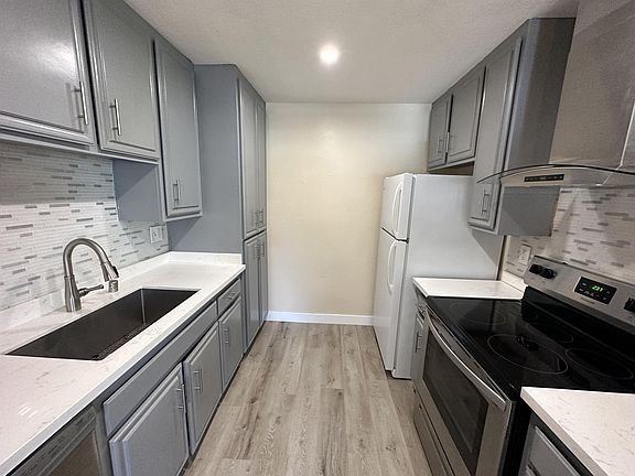 5th image of 5045 Collwood Way Unit 30