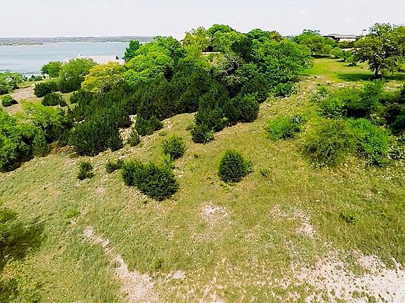 4th image of 137 Shore Point Dr