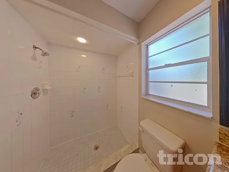 1559 McAuliffe Ln — Photo 17