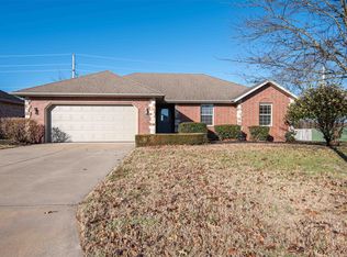 5335 W Soapberry Ct, Springfield, MO 65802