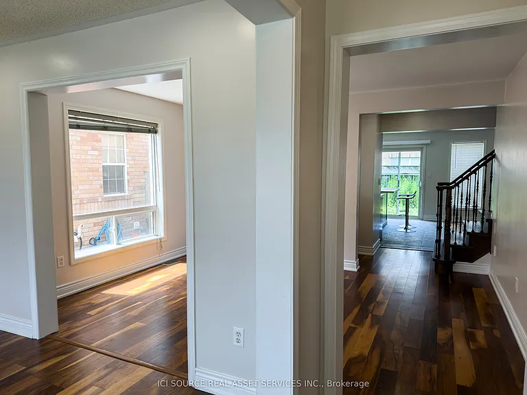 1573 Evans Ter — Photo 3