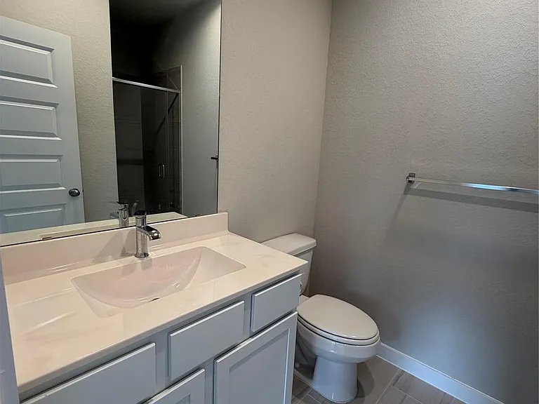 2911 Solitude Pine Ln — Photo 4