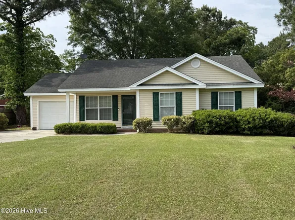 1905 N County Drive, Castle Hayne, NC 28429