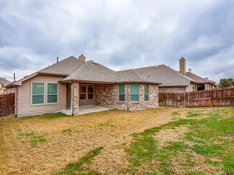 1420 Cockatiel Dr — Photo 12