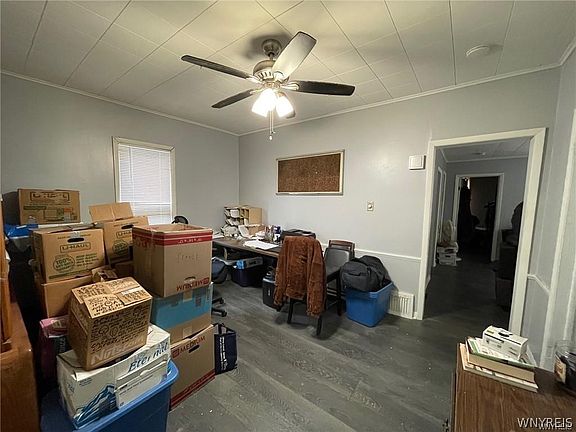 5th image of 247 Clinton St
