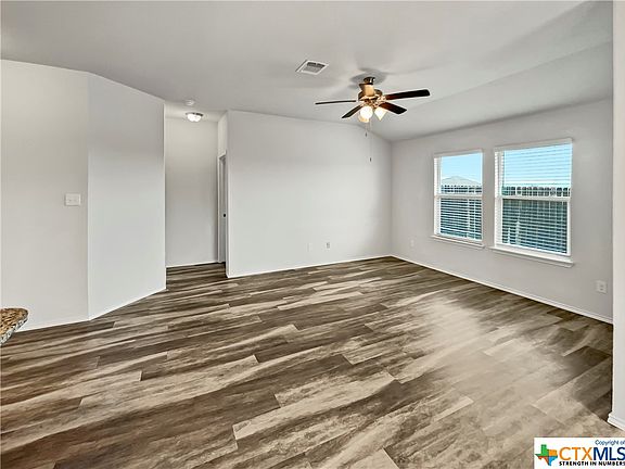 3rd image of 3903 Brunswick Dr