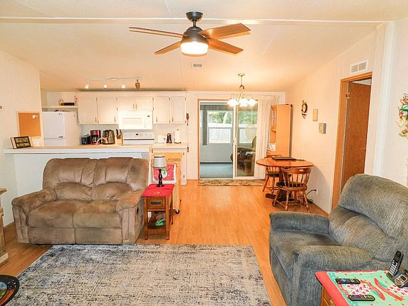 2nd image of 6136 Eagles Nest Dr