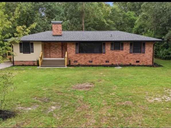 1291 Woodland Dr, Lugoff, SC 29078