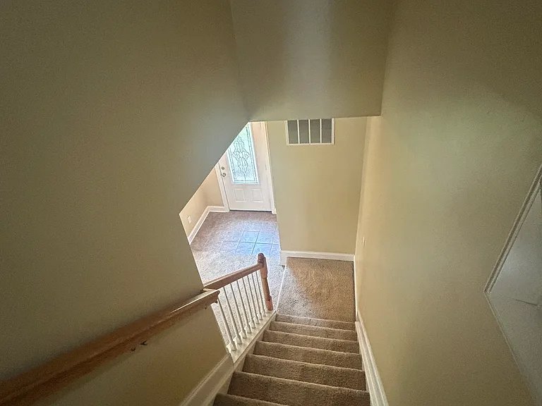 182 Pavilion Dr — Photo 25