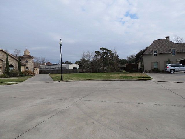 1st image of 734 Bella Vita St