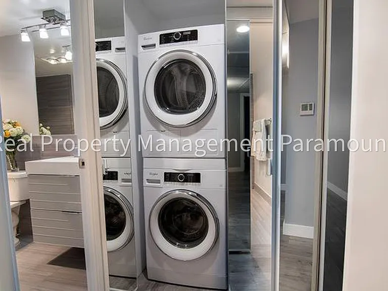 2700 Cahuenga Blvd E #1306 — Photo 12