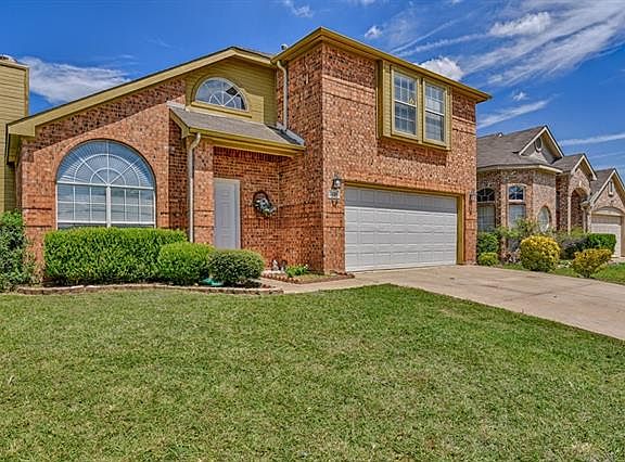 2nd image of 2036 Shepherds Glen Ln