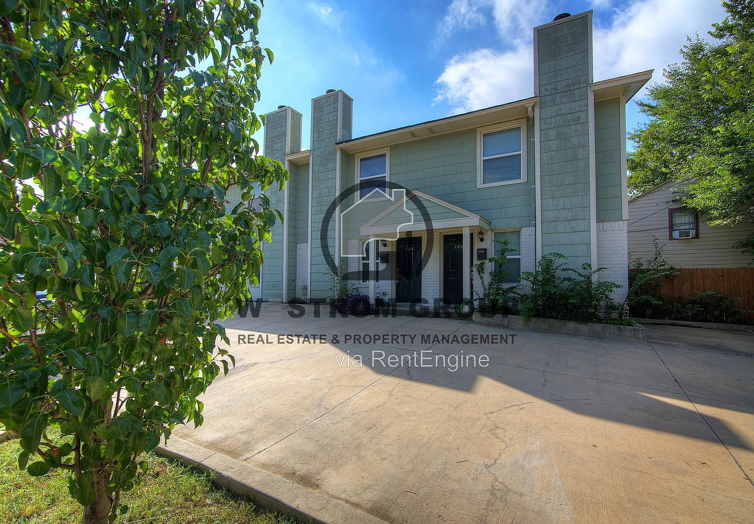 2 bed, 1.5 bath, 800 sqft, $1,395 — Photo 1