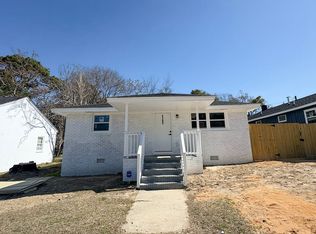 5102 Hodge St, Fayetteville, NC 28303