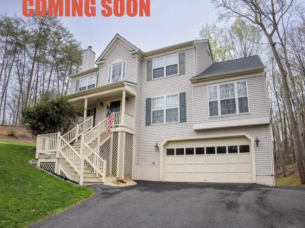 2035 Farragut Dr, Stafford, VA 22554