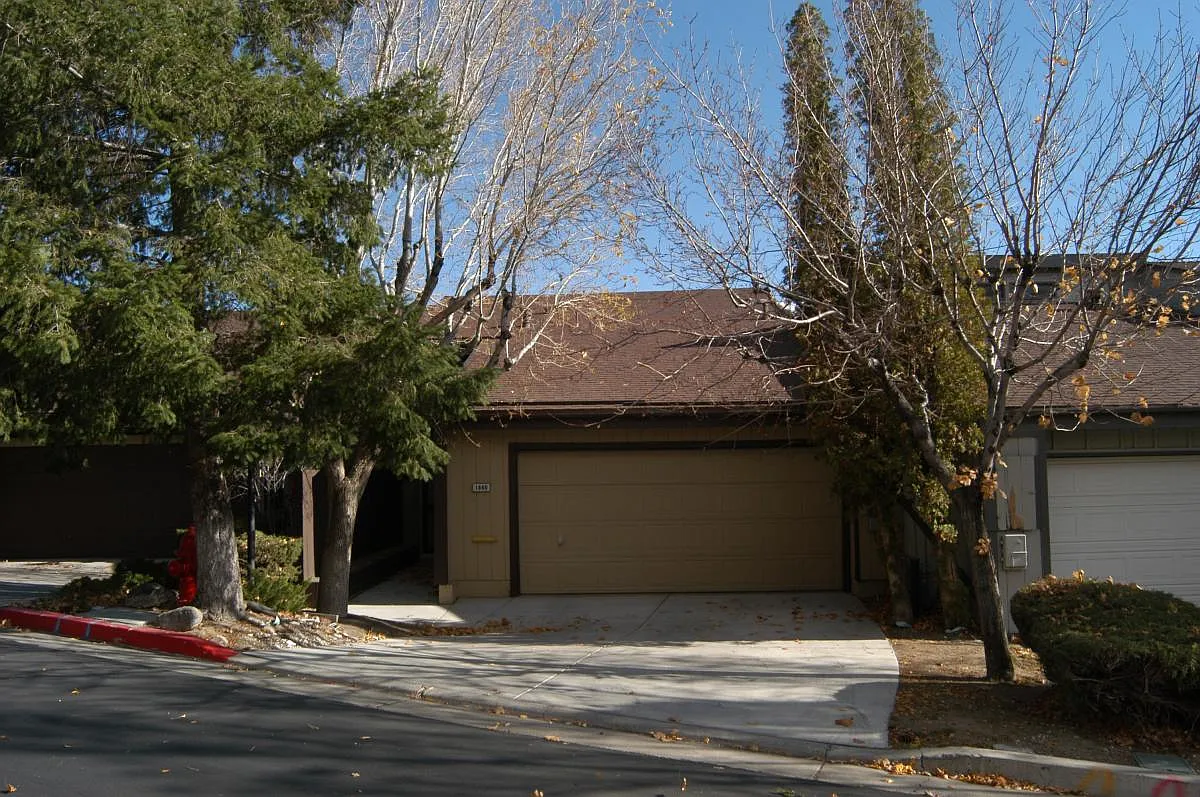 1840 Balboa Dr photo 1