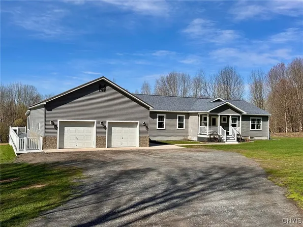 10017 Penfield Rd, Camden, NY 13316