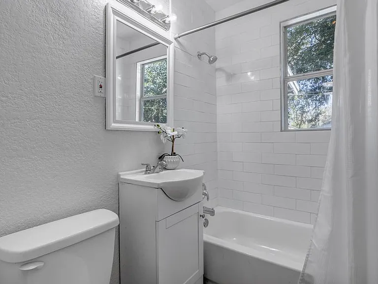 8025 Paul Jones Dr — Photo 23