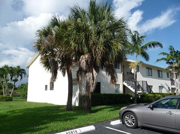 2nd image of 260 NW 60th Ave #260