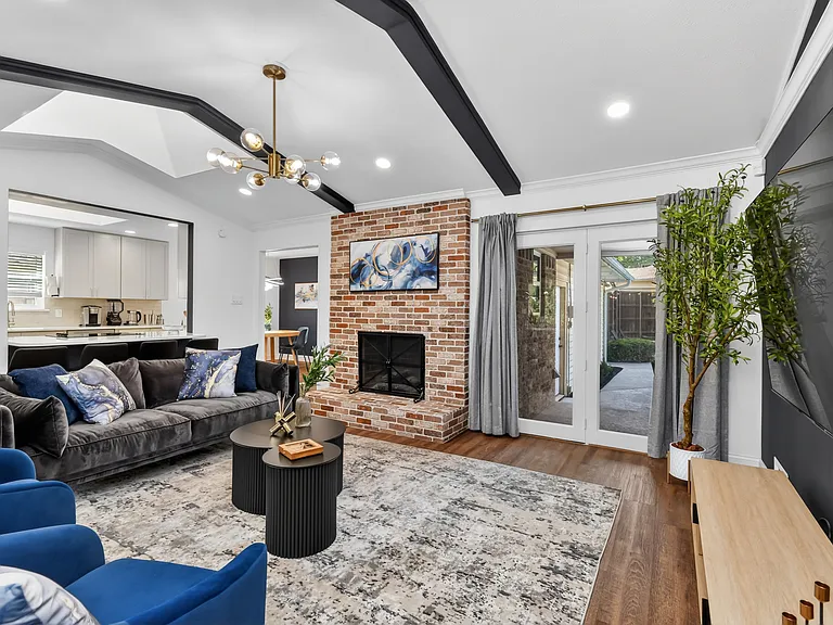 7651 La Bolsa Dr — Photo 6