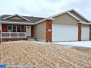 5909 Great Falls Rd, Lincoln, NE 68516