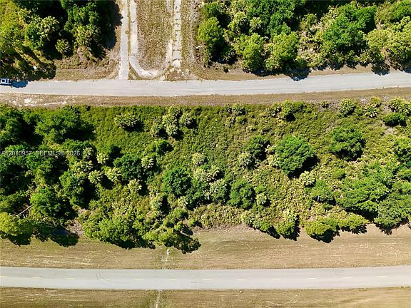 3rd image of 0 Custer Cir