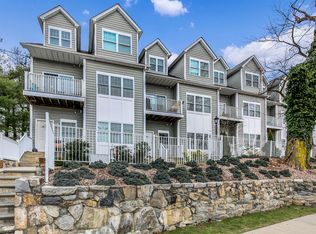 299 W Post Rd, White Plains, NY 10606