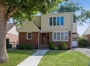 2-31 34th St, Fair Lawn, NJ 07410