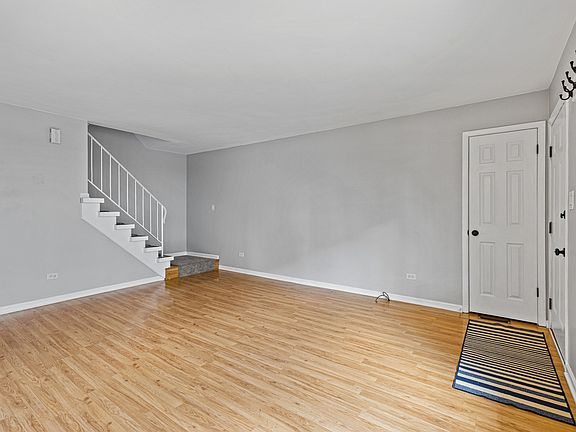 3rd image of 6072 Fremont Dr #0