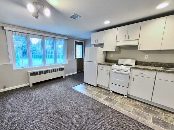 65 Thoreau Rd, North Babylon, NY 11703