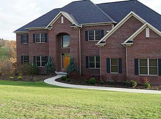 40 Charleston Sq, Sewickley, PA