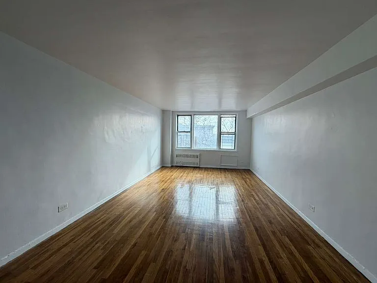 2170 University Ave #6R — Photo 7