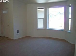 71 Park Village Dr, Florence, OR 97439