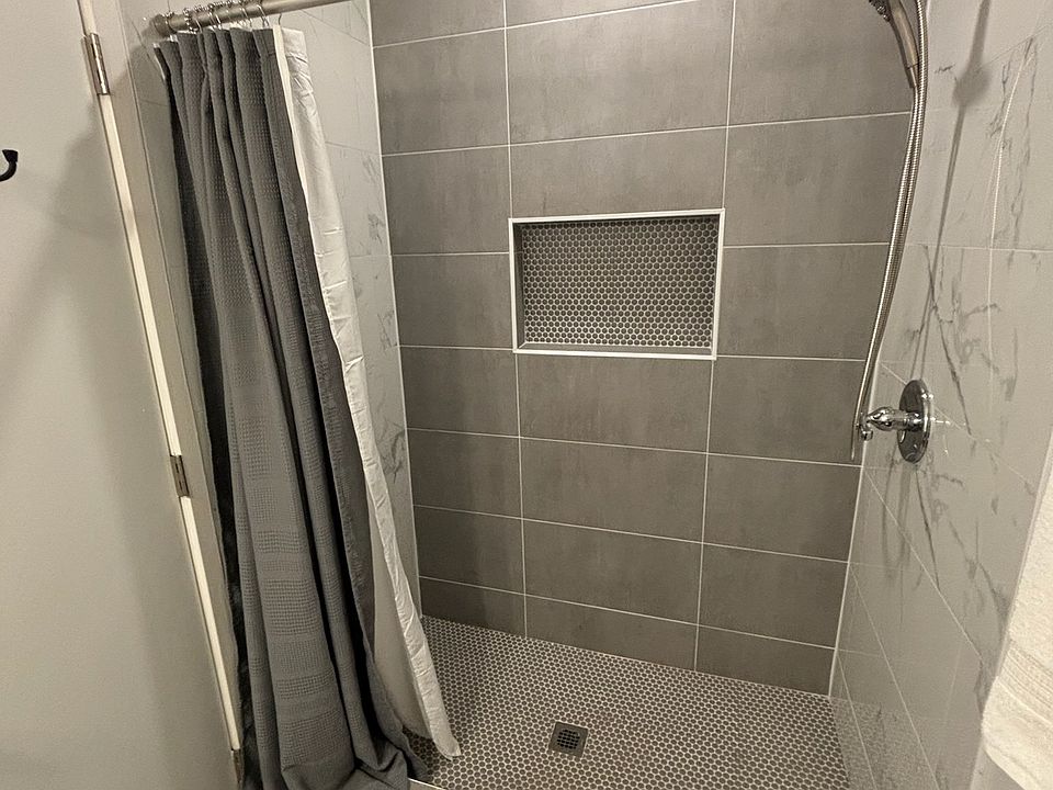 Bathroom 1 w/in Master