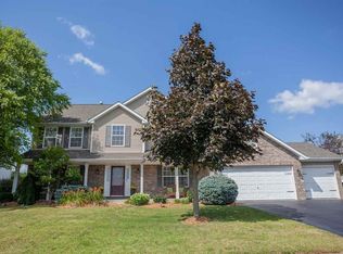 410 Sherman Ln, Poplar Grove, IL 61065