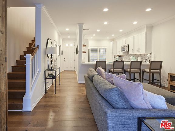 4th image of 851 N San Vicente Blvd APT 123