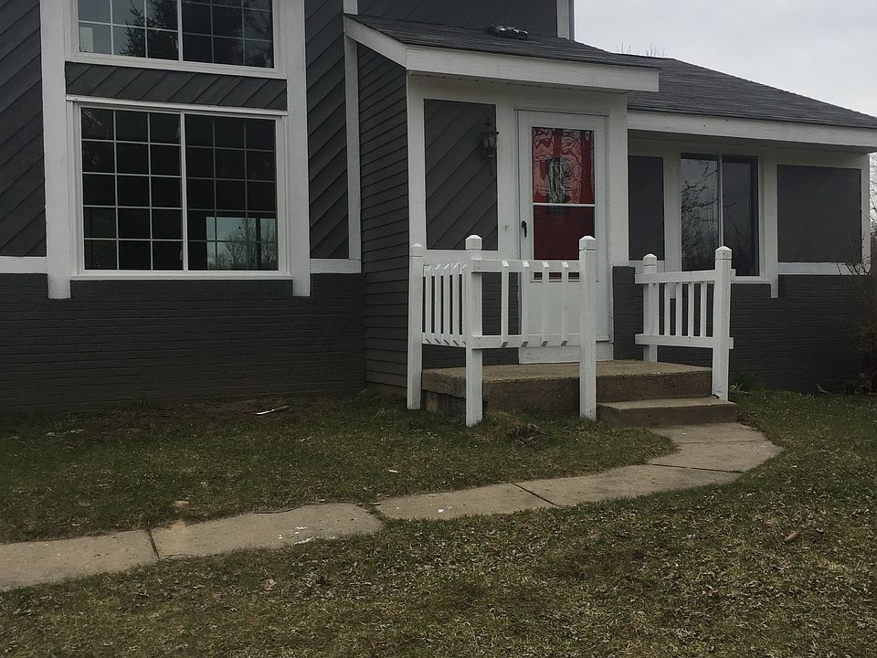 1st image of 3160 Fallasburg Park Dr NE