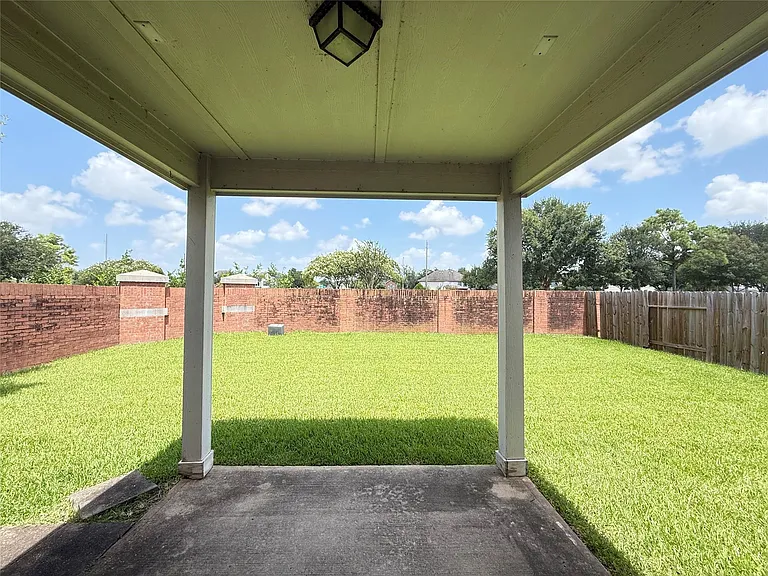 12315 Gentlebrook Dr — Photo 32