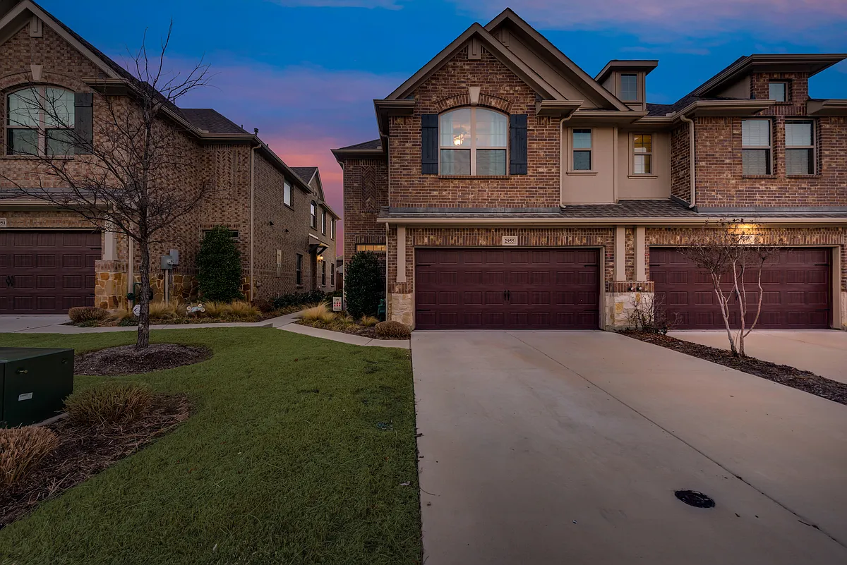Building Photo - 2955 Stunning Dr