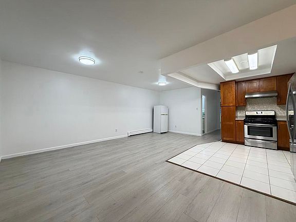 2nd image of 8693 23rd Ave Floor 3