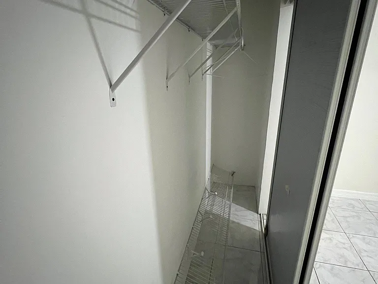 SW 143rd Ave — Photo 5