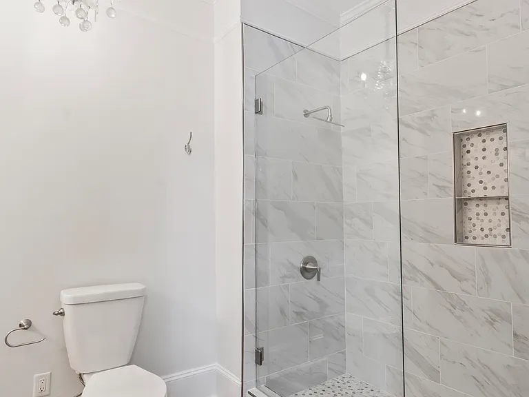 2217 Laurel St #4 — Photo 14
