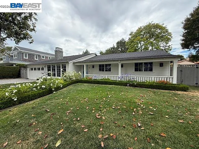 361 Claire Pl — Photo 3