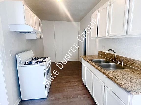 3rd image of 1022 Martin Luther King Jr Ave