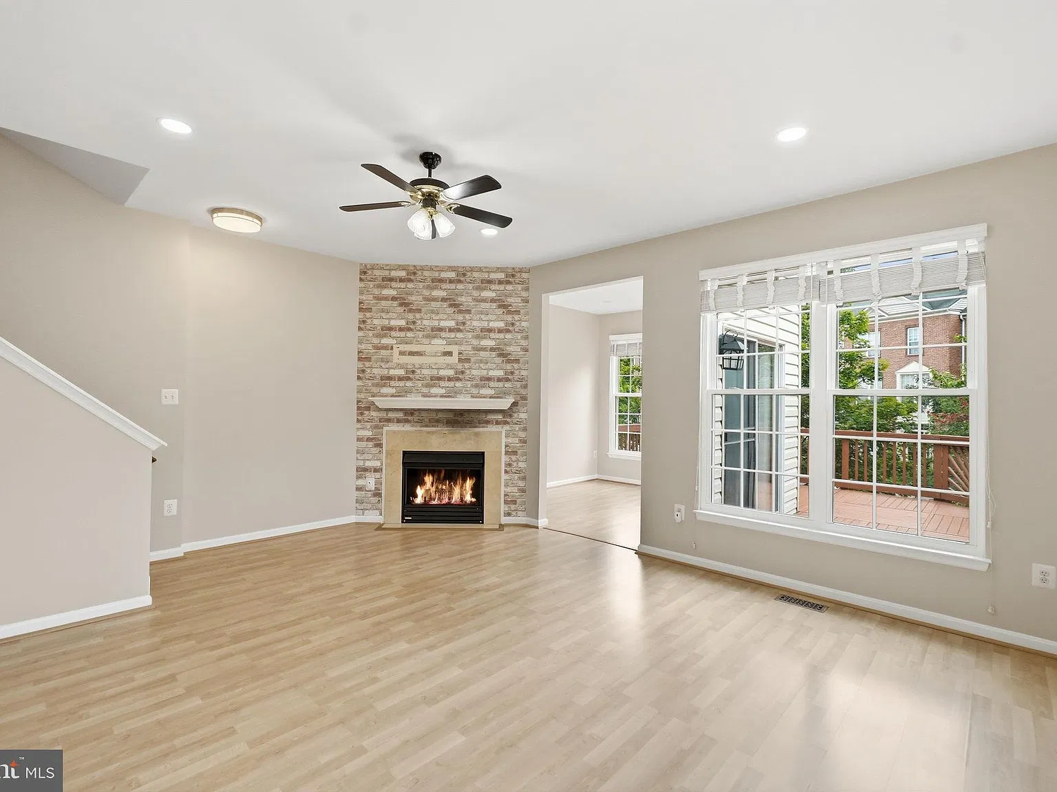 3 bed, 3.5 bath, 2196 sqft, $3,150 — Photo 4
